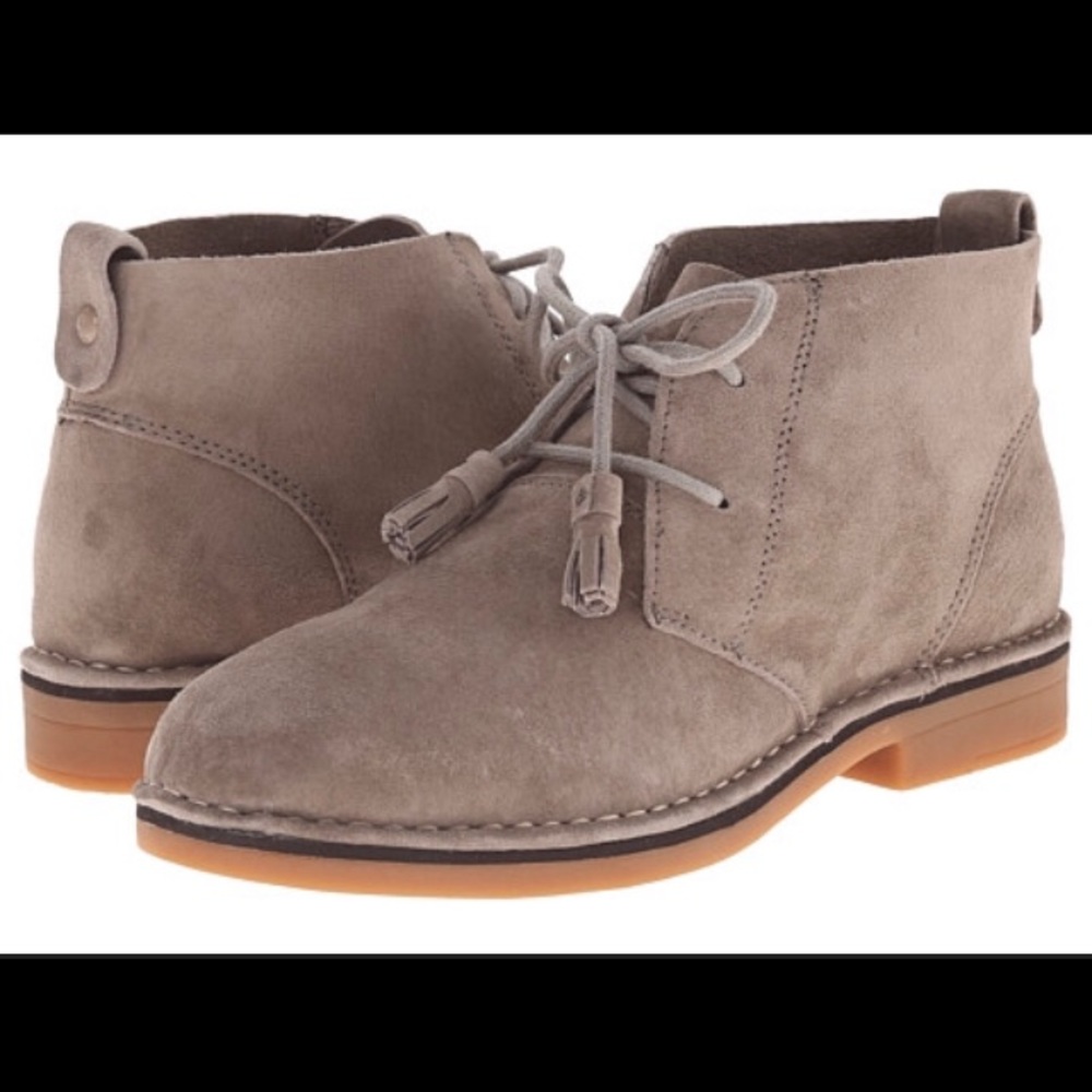 Hush Puppies Cyra Catelyn Chukka Boots- 10 wide